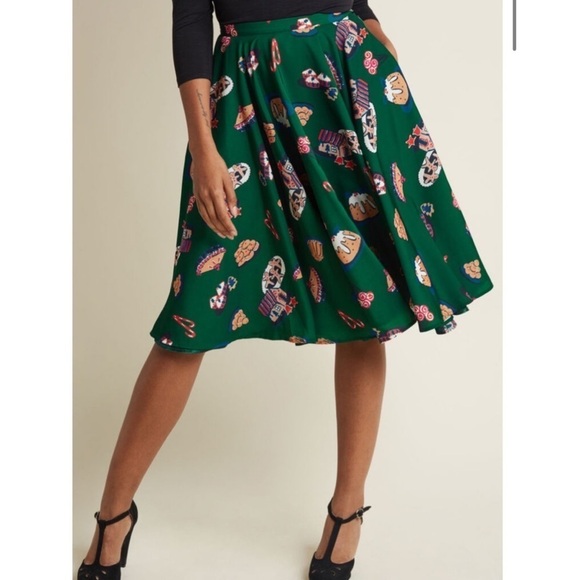 Modcloth Dresses & Skirts - ModCloth holiday Christmas dessert midi skirt nwot